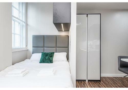 Modern Studios And Apartments, Manchester - Sk