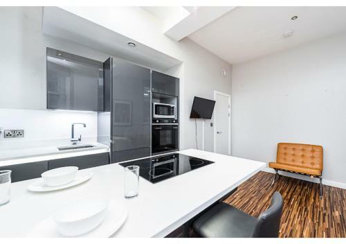 Modern Studios And Apartments, Manchester - Sk