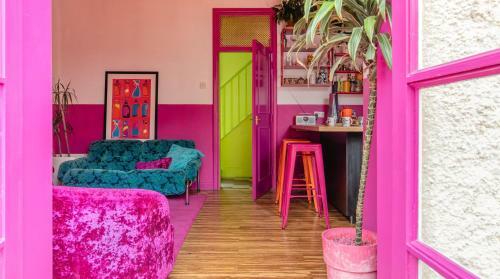 Apartamento Plum Guide - Pink Acid