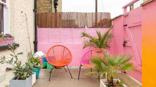 Apartamento Plum Guide - Pink Acid