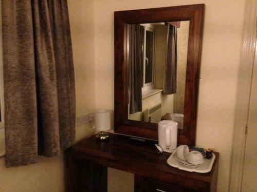 Strawberry Bank Hotel