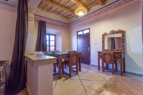 Bed & Breakfast Kasbah Tizzarouine
