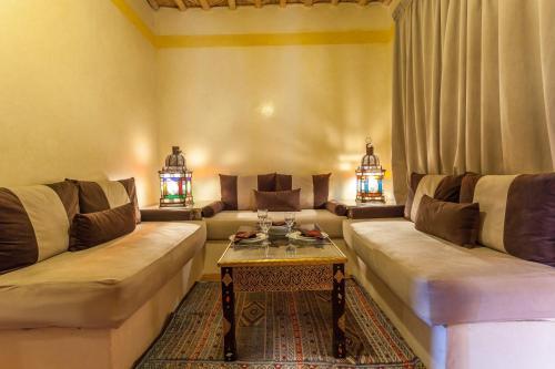 Bed & Breakfast Kasbah Tizzarouine