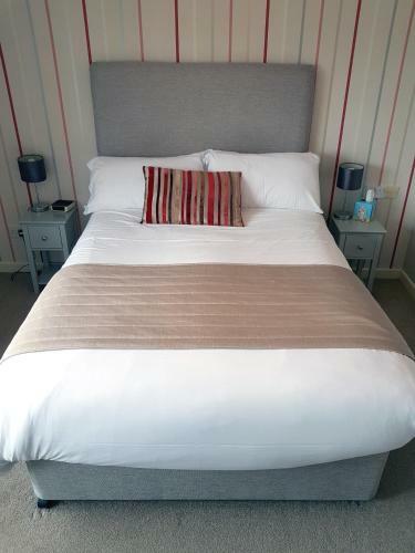 Bed & Breakfast Ferry House Inn