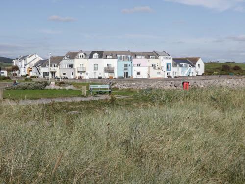 Lazey Cottage