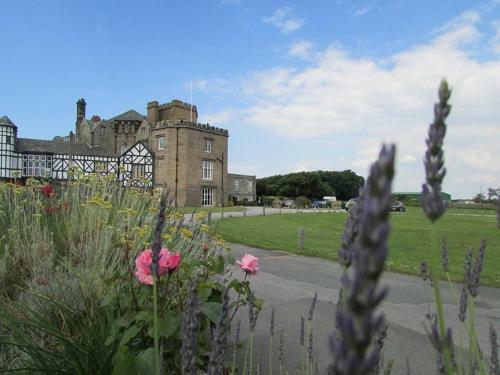 Leasowe Castle Hotel