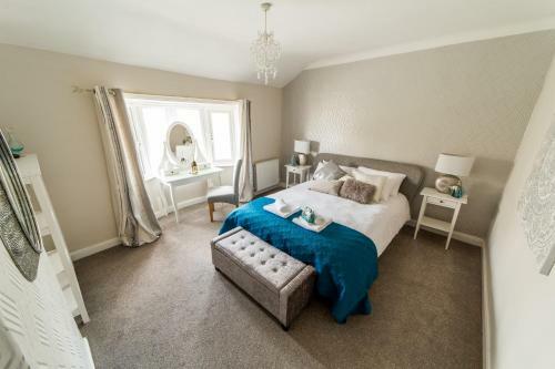 Hallam Lodge