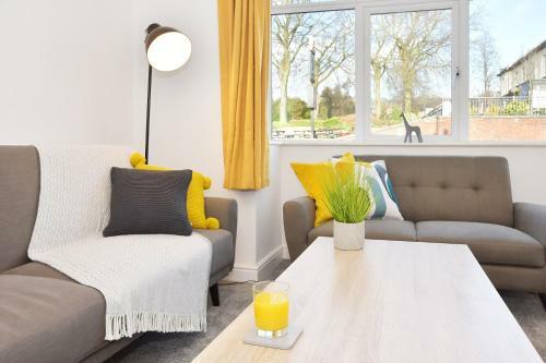 Middleton House - Spacious Entire Home For Groups & Workers