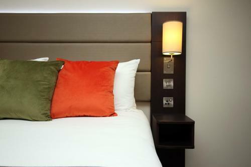 Posada Silurian Hotel By Staybc Family 3