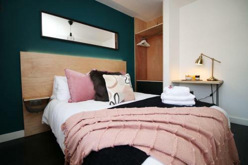 Aneurin House By Staybc