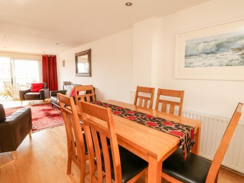 Porth Beach House