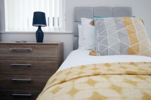 Usk House By Staybc