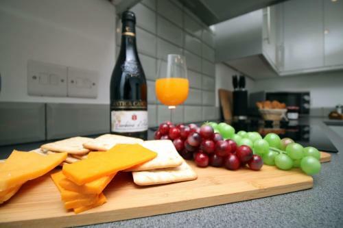 St Woolos Lodge By Staybc