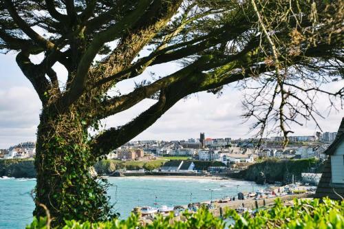 Tides - Luxury Sea Views Apartment