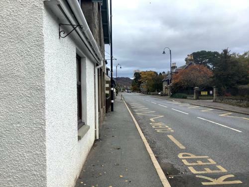 Cute And Cosy 4-bed Cottage In Newtonmore