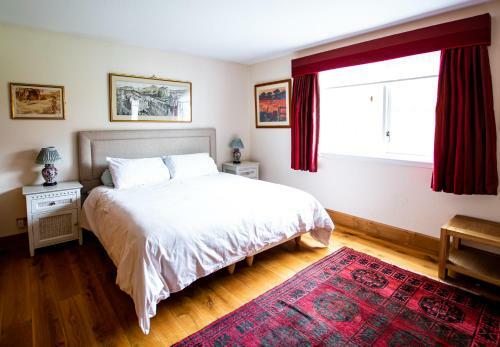Cute And Cosy 4-bed Cottage In Newtonmore