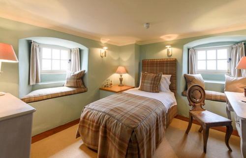 North Berwick Chateau Sleeps 16