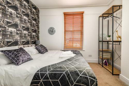 Spacious Contractor House For Large Groups - Private Parking By Comfy Workers
