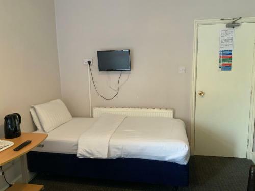 Global Village Paramount Hotel