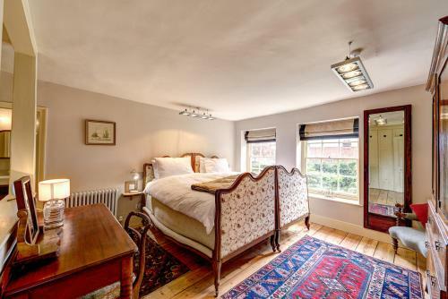 Orford Chateau Sleeps 12 With Wifi