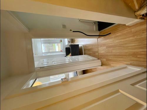 1-bed Apartment Next To Paisley Gilmour Station!