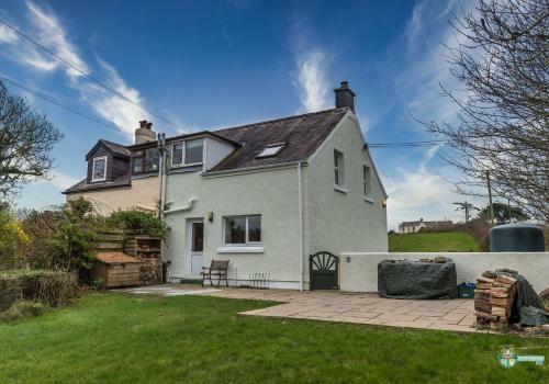 1 Lambston Cottage