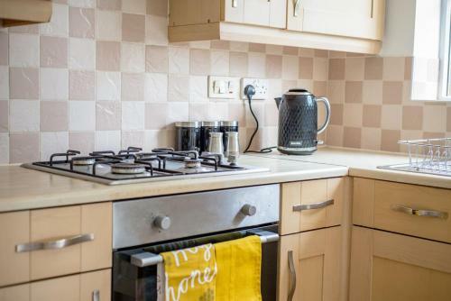 Kvm Swan House By Kvm Serviced Accommodation