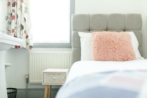 Kvm Sugar Way House By Kvm Serviced Accommodation