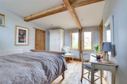 Pluckley Villa Sleeps 2 With Wifi