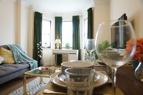 18 Parkgate Dreams Unlimited Serviced Accommodation- Sloughheathrow