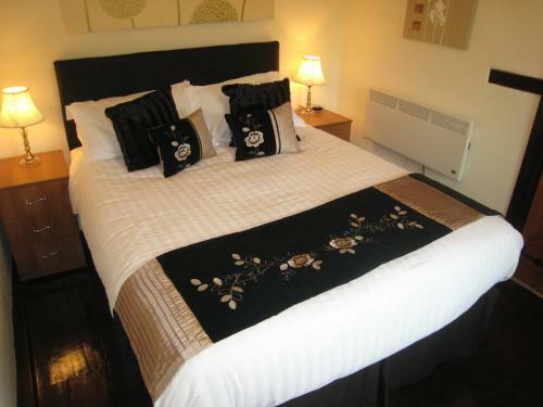 Macbeth Cottage - Sleeps Up To 6 - Hot Tub