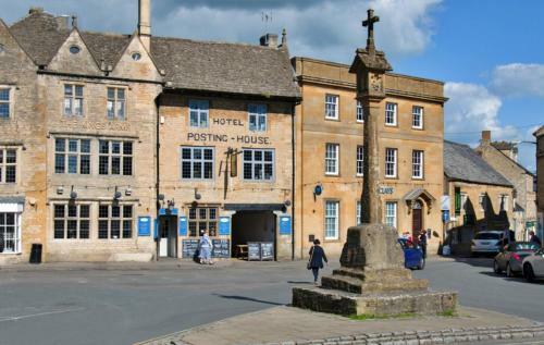 Luxury Stow Apartment