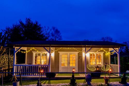 Lodge The Retreat Log Cabin