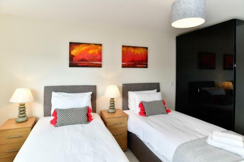 Apartamentos Just Stay Wales - Meridian Quay Penthouses