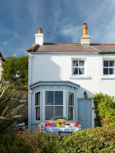 Ebor Cottage South