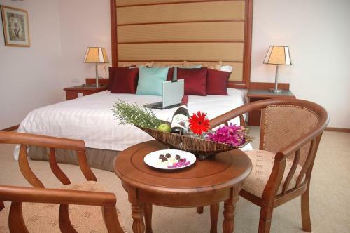 Oriental Crystal Hotel