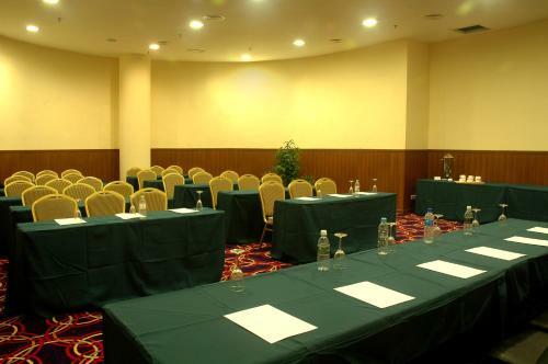 Oriental Crystal Hotel