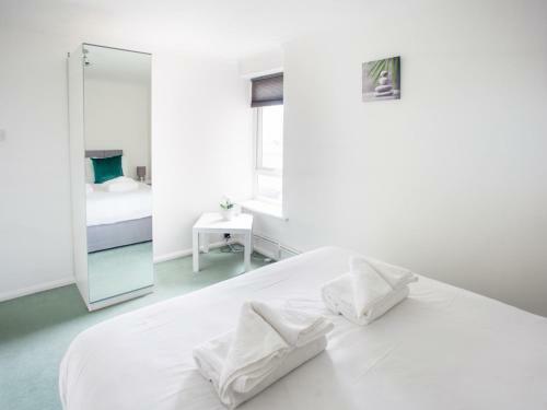 Apartamento Convenient Apt For 4 With Parking & 5 Mins To Castle