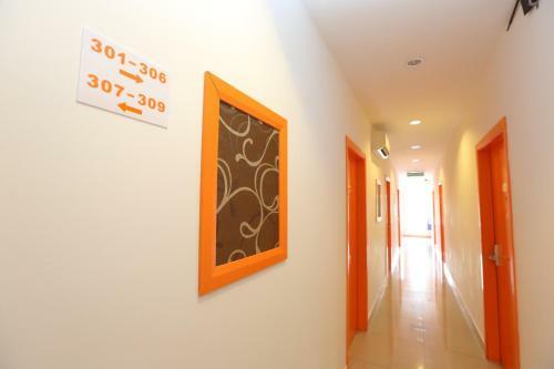 1 Hotel Taman Connaught