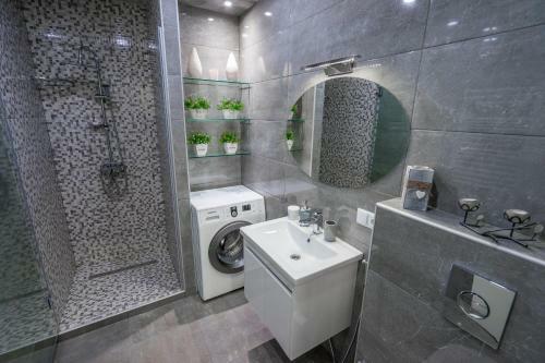 Luxury Apartments On Chanturia Street