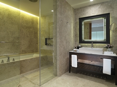 Aparthotel Lanson Place Bukit Ceylon Serviced Residences
