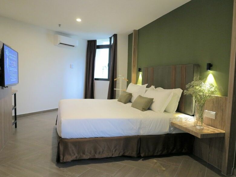 Leo Palace Hotel