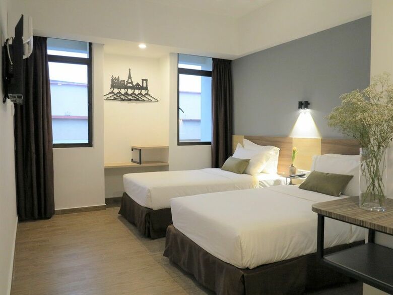 Leo Palace Hotel