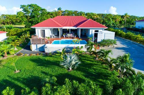 Villa With Private Pool Sf69