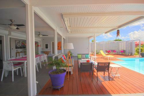 Villa With Private Pool Sf69