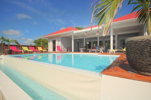 Villa With Private Pool Sf69