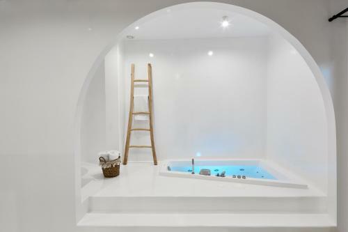 Hotel Arco Solium Suites