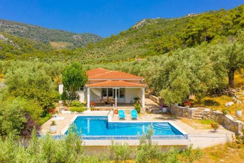 Villa Tassoula