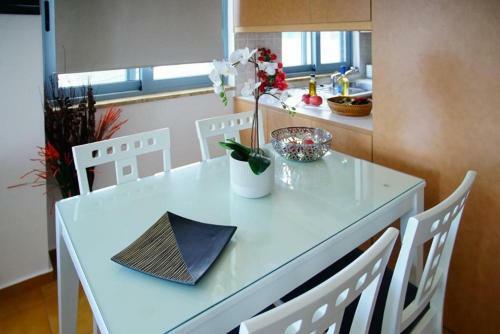Beach Front Apartment Almirida