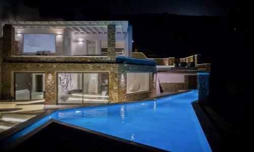 Ano Mera Villa Sleeps 8 With Pool And Air Con